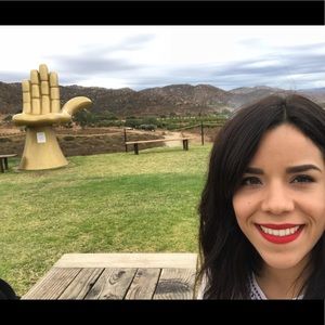 Meet your Posher, Dalia